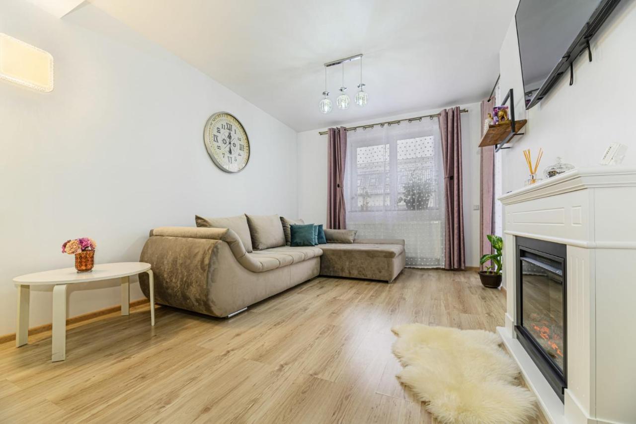 Eduard Home Braşov Extérieur photo