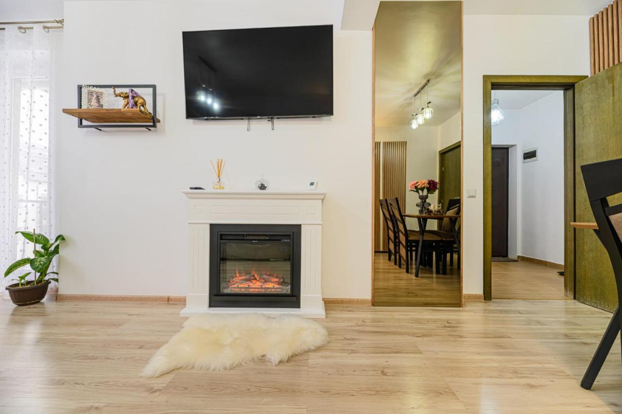 Eduard Home Braşov Extérieur photo